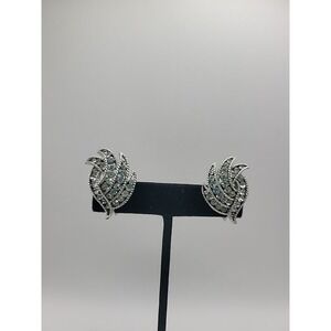 Vintage Trifari Rhinestone Leaf Earrings Silver Tone Signed Designer Pave Swirl‎